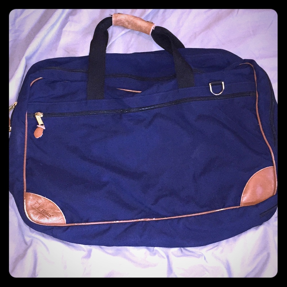 Navy L.L Bean travel bag